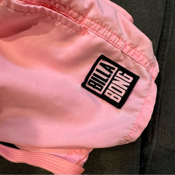 Billabong Board Shorts- Pre Loved- Medium - Picture 3 of 7